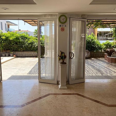 Fora Apart Otel Çeşme Esterno foto