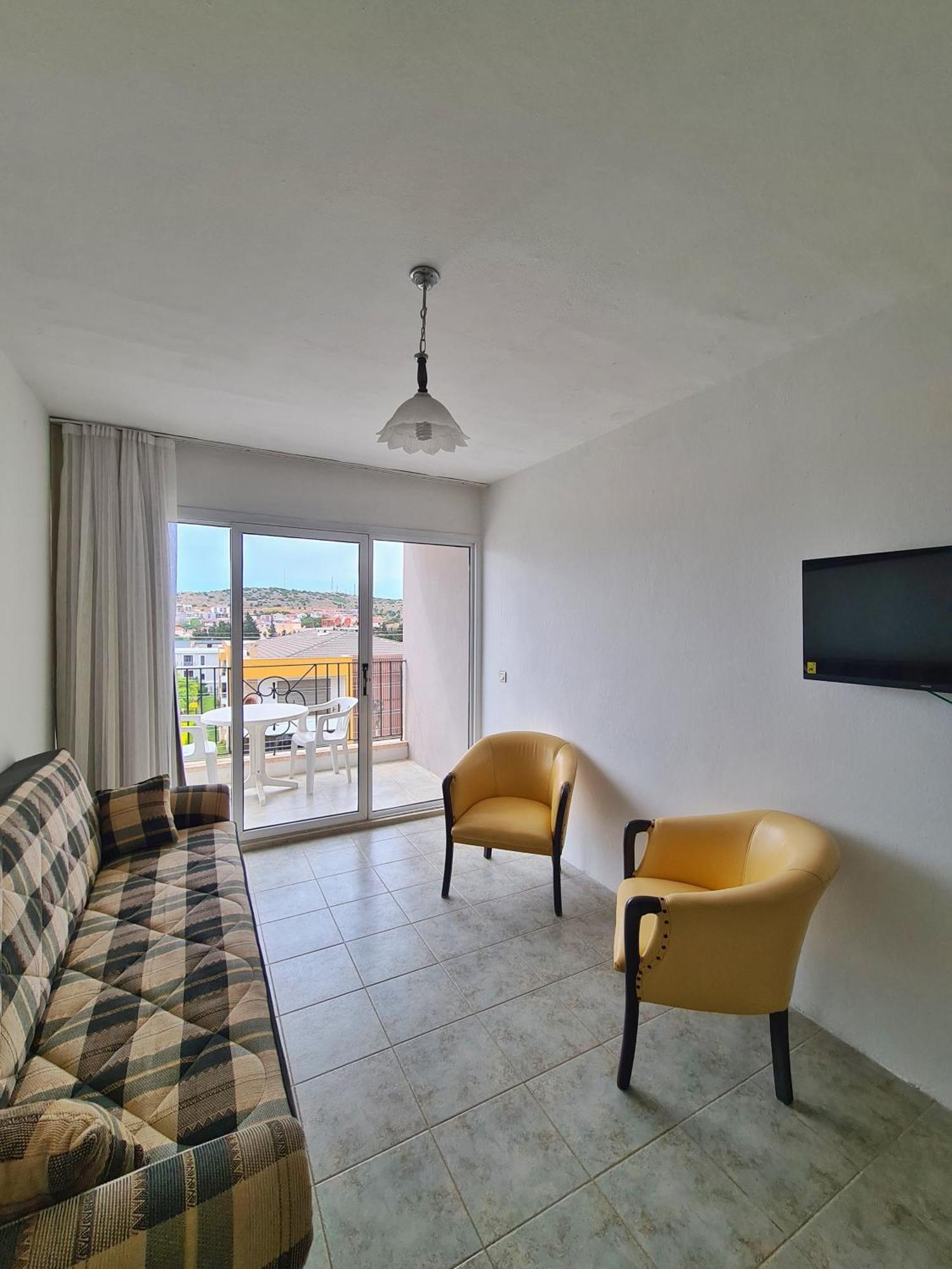 Fora Apart Otel Çeşme Esterno foto