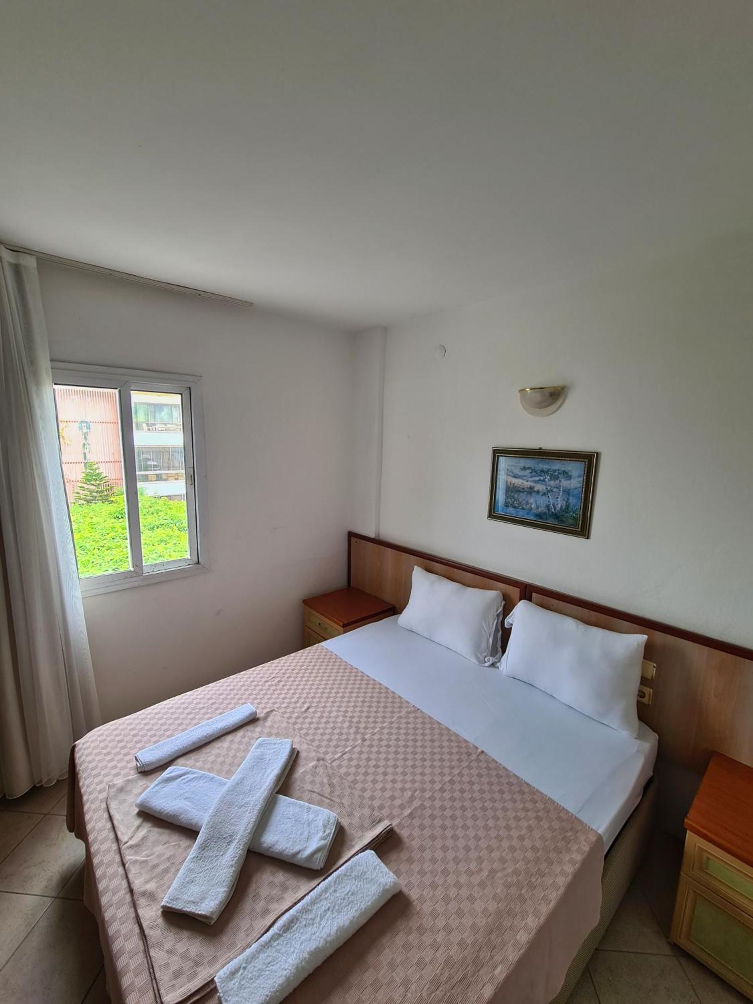Fora Apart Otel Çeşme Esterno foto